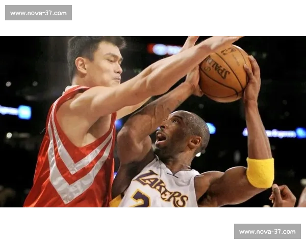 姚明经典比赛集锦回顾 展现篮球巨星的辉煌时刻 姚明经典比赛集锦回顾 展现篮球巨星的辉煌时刻