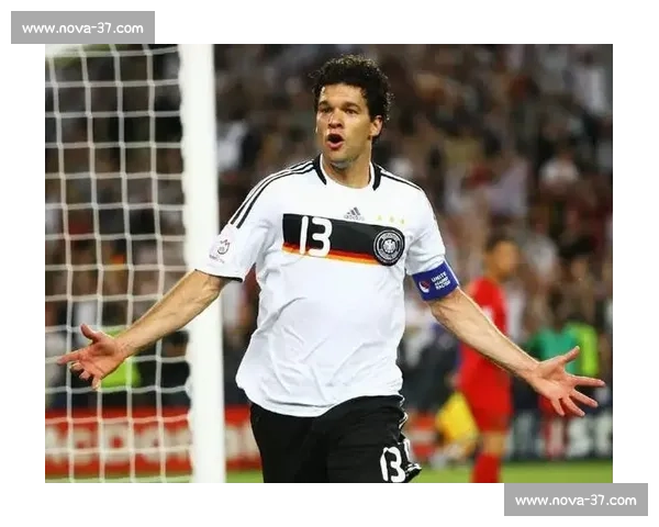 德国队上一场比赛精彩回顾:战术调整与球员表现引发热议 德国队上一场比赛精彩回顾:战术调整与球员表现引发热议