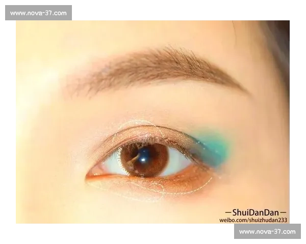 拉丁舞赛场魅力眼妆打造技巧与色彩搭配指南